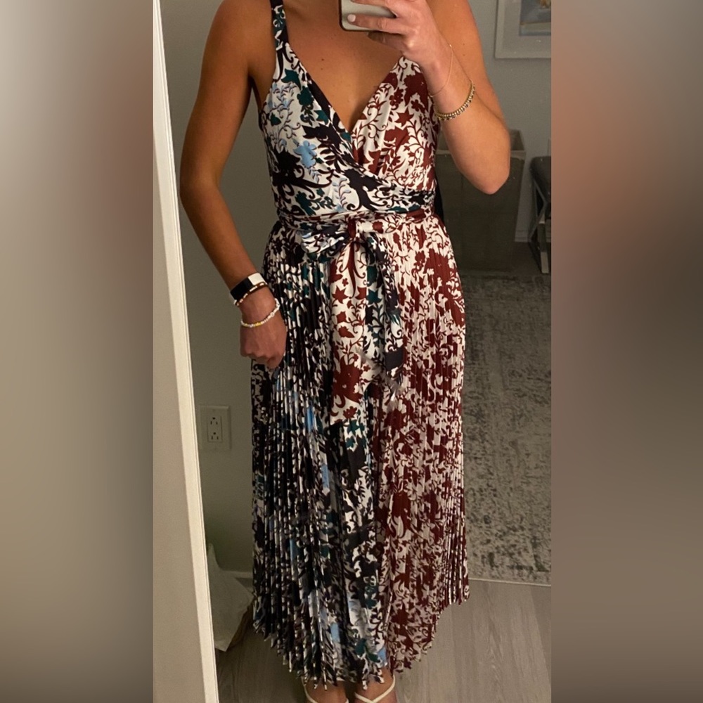 Delfi Collective Pleated mismatched print dress size Small